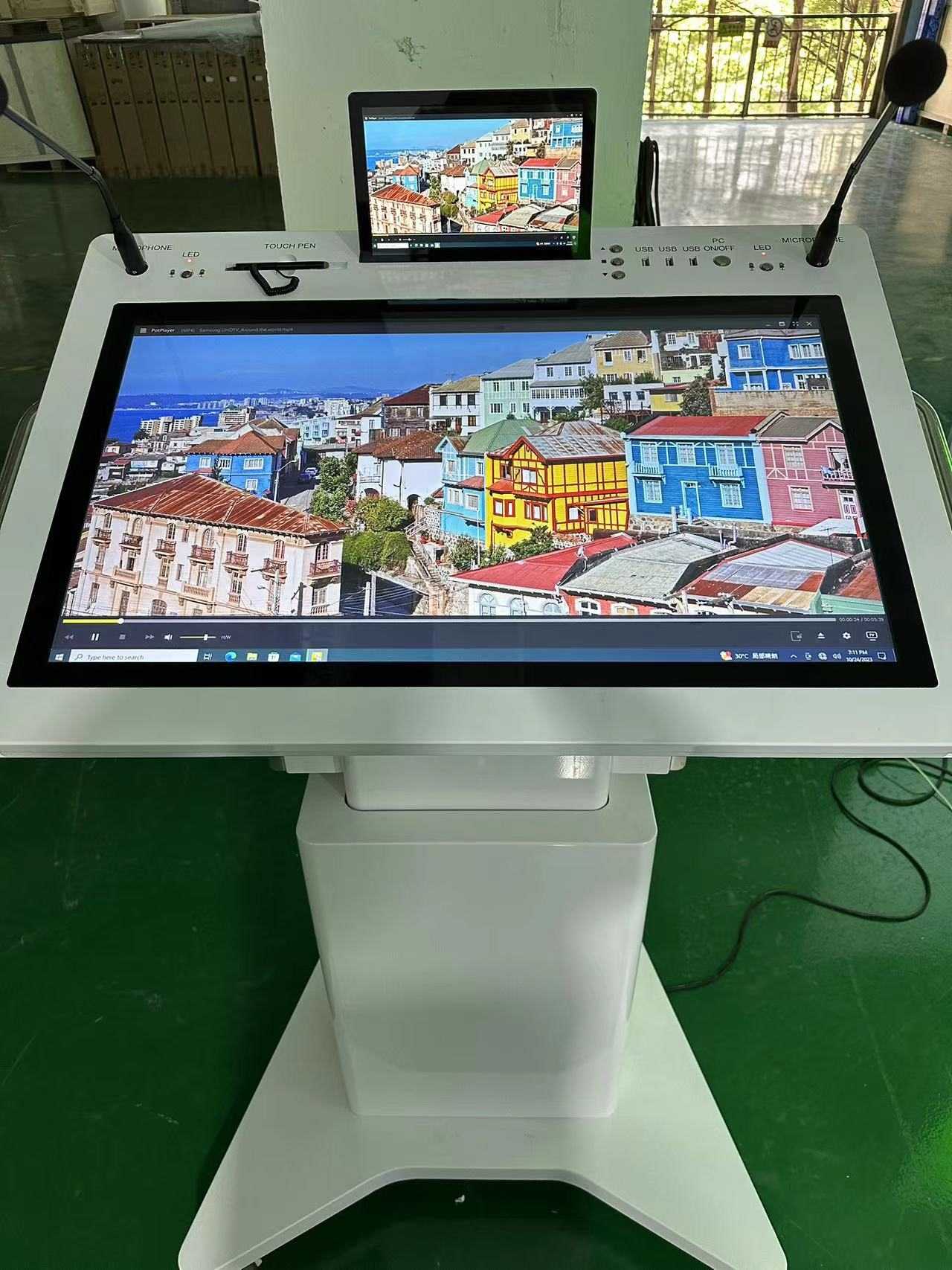 32 '' Interaktivní LCD LCD inteligentní pódium dvojité obrazovky
